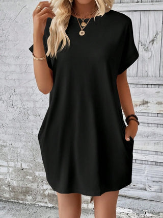 Pocketed Round Neck Short Sleeve Dress Trendsi