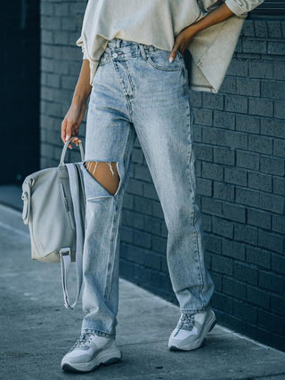 Distressed Asymmetric Waist Jeans Divacious