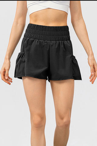 Elastic Waist Pocketed Active Shorts Trendsi