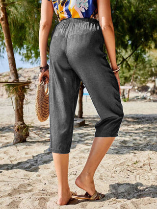 Pocketed Elastic Waist Capris Divacious