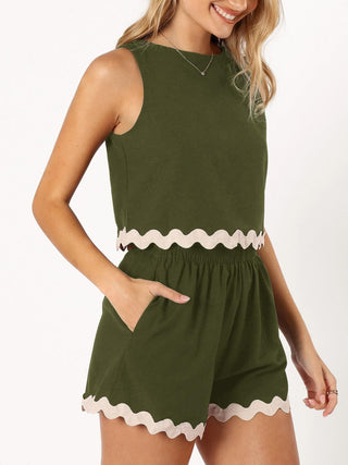 Contrast Trim Round Neck Top and Shorts Set Trendsi