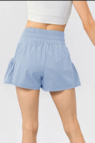 Elastic Waist Pocketed Active Shorts Trendsi