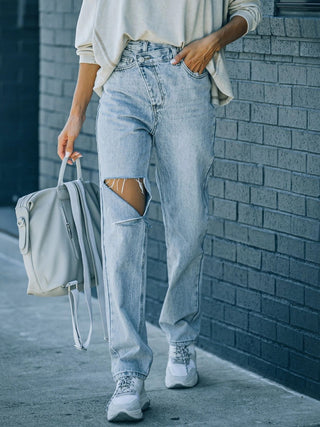 Distressed Asymmetric Waist Jeans Divacious