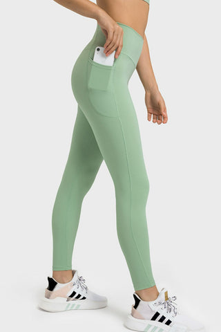 Millennia V-Waist Yoga Leggings with Pockets Trendsi